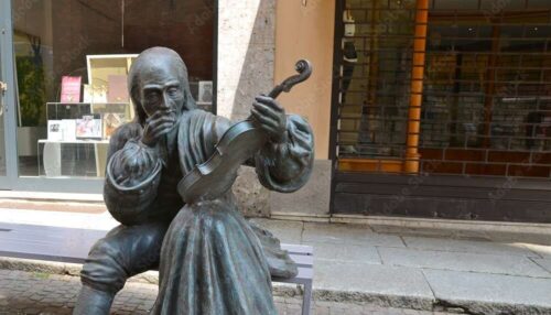 Monumento Antonio Stradivari