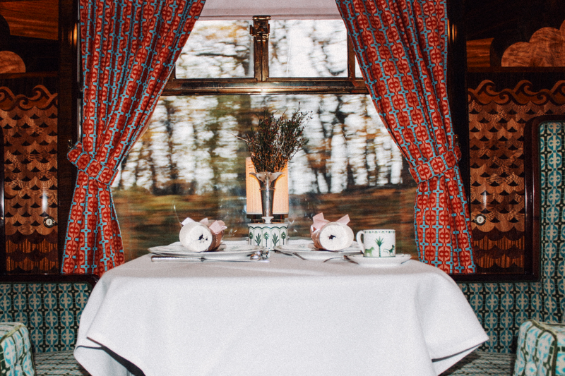 Comemoração a bordo do British Pullman