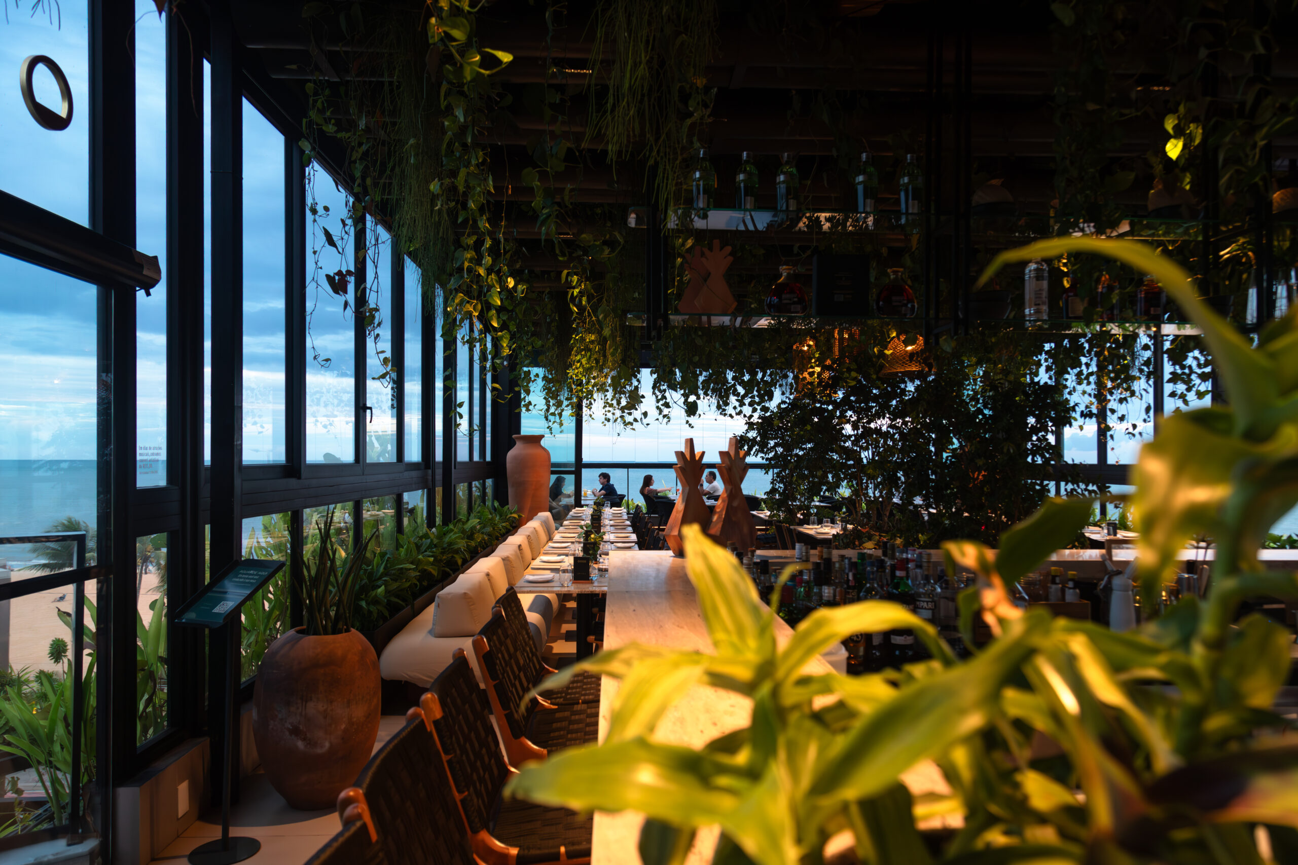 Área gastronômica do BA'RA Hotel 